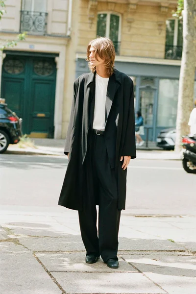 Look 11
